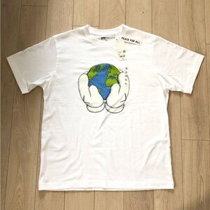 NWT KAWS x Uniqlo Peace for All T Shirt Size XL